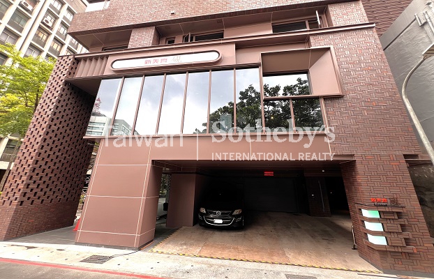 新美齊硯1+2店面建物外觀